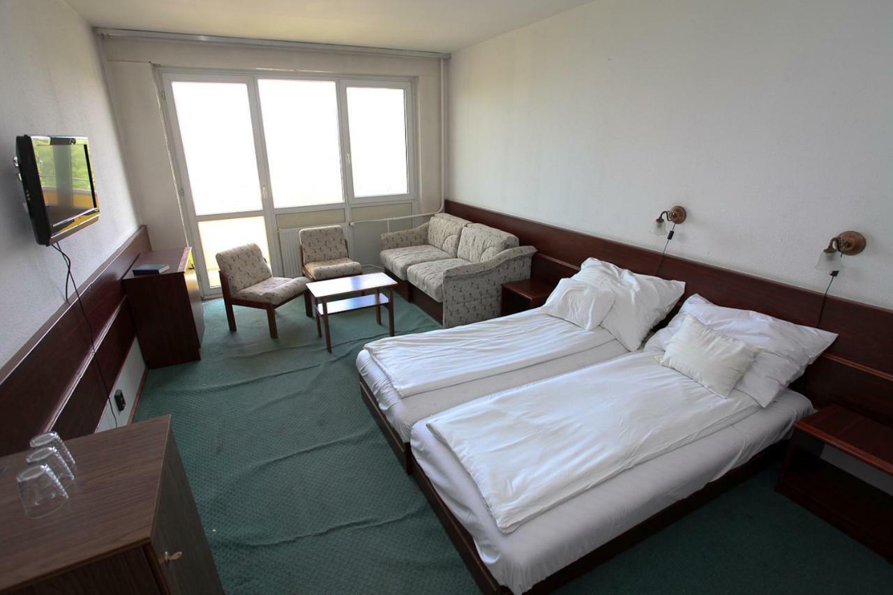 Aranypart Hotel Siófok Exterior foto
