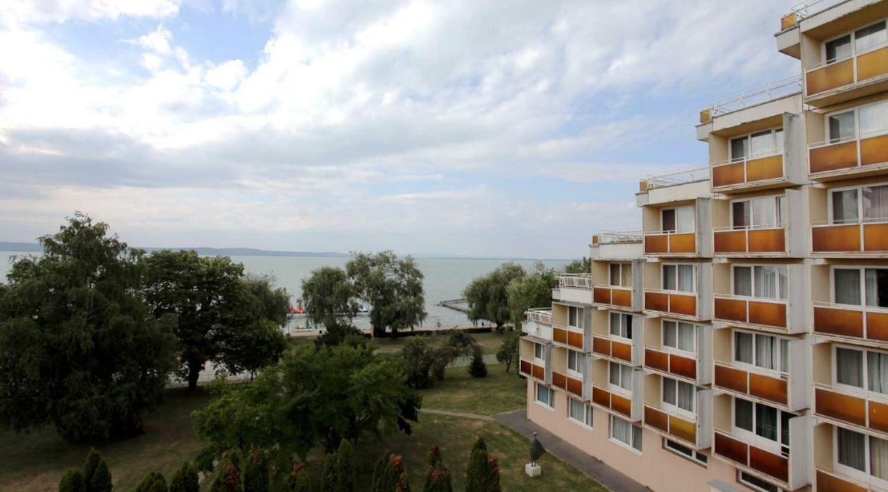 Aranypart Hotel Siófok Exterior foto